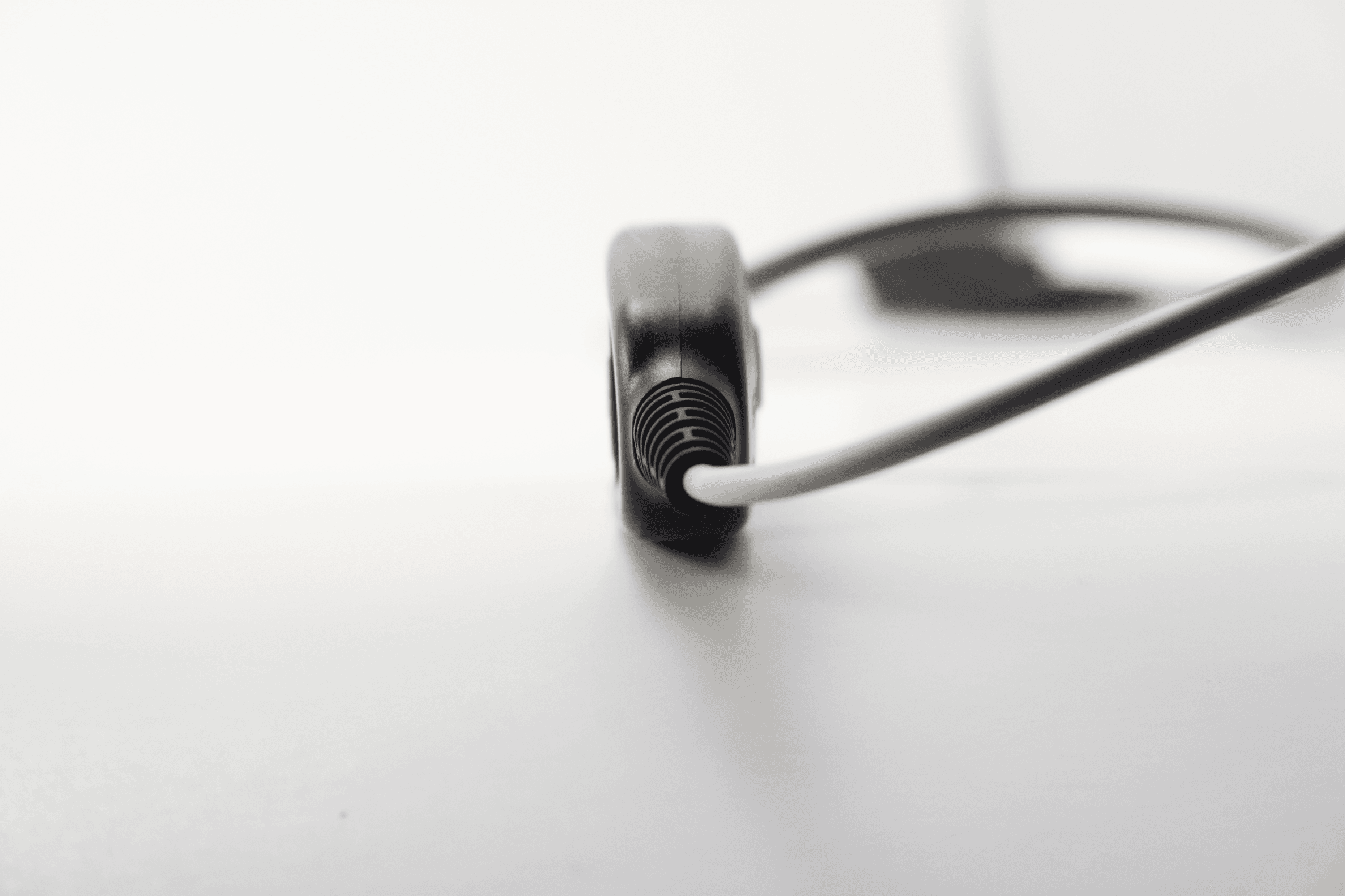 Clarity covert microphone, reception loop & WPTT - FCC ID TUF078 - Savox Communications Oy Ab