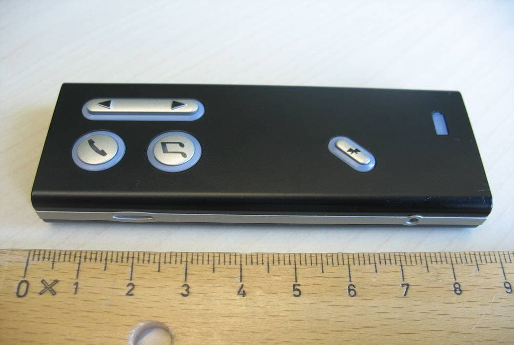 Link device to wireless hearing aids - FCC ID U28STREAM02 - Oticon A/S