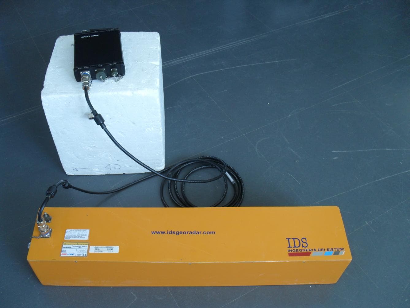 Ground Penetrating Radar - FCC ID UFW-STREAMX600 - IDS GeoRadar s.r.l.