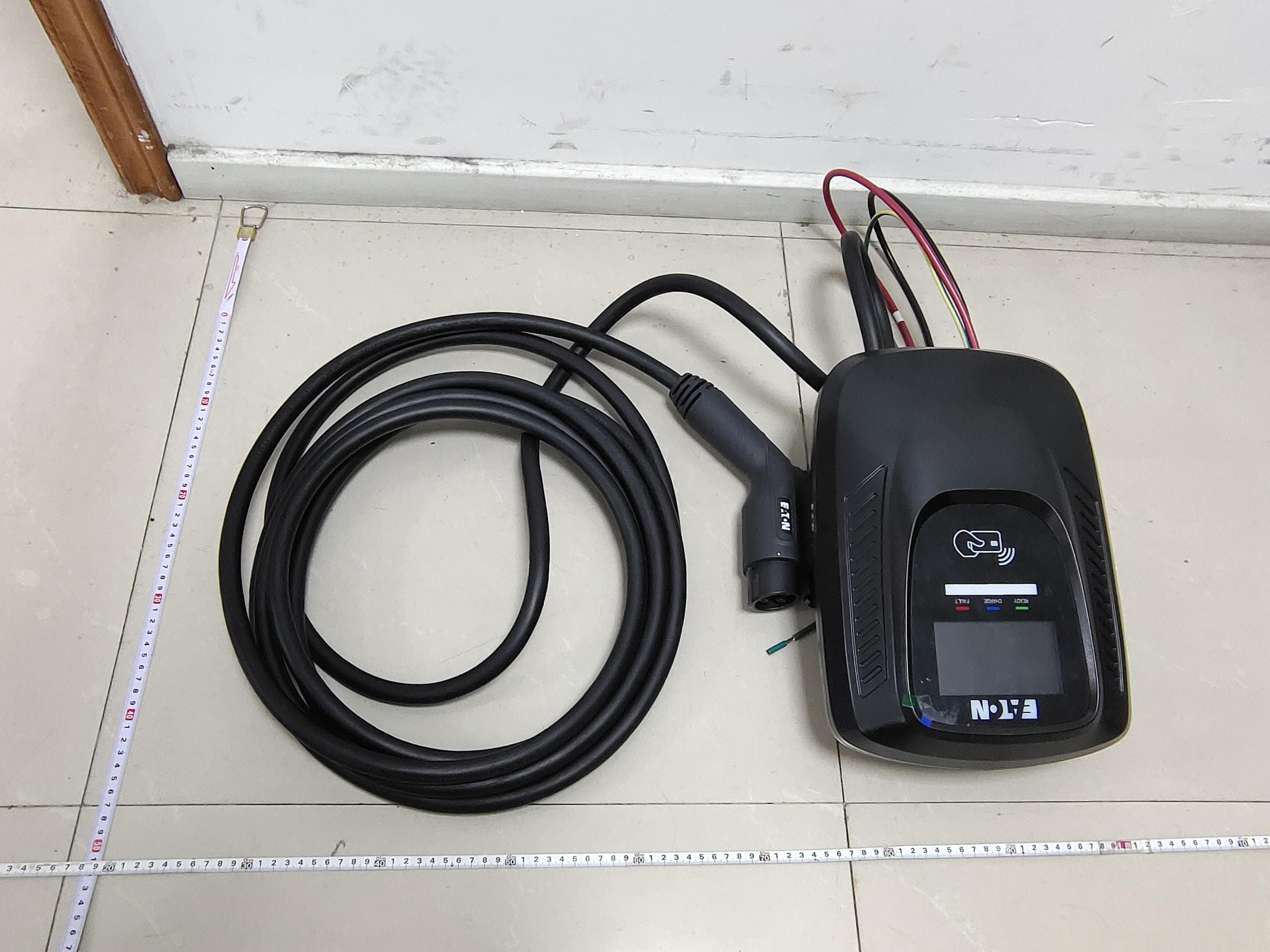 Electric Vehicle AC Charger - FCC ID UH2-GMEV40IW - Cooper Wiring Devices Inc