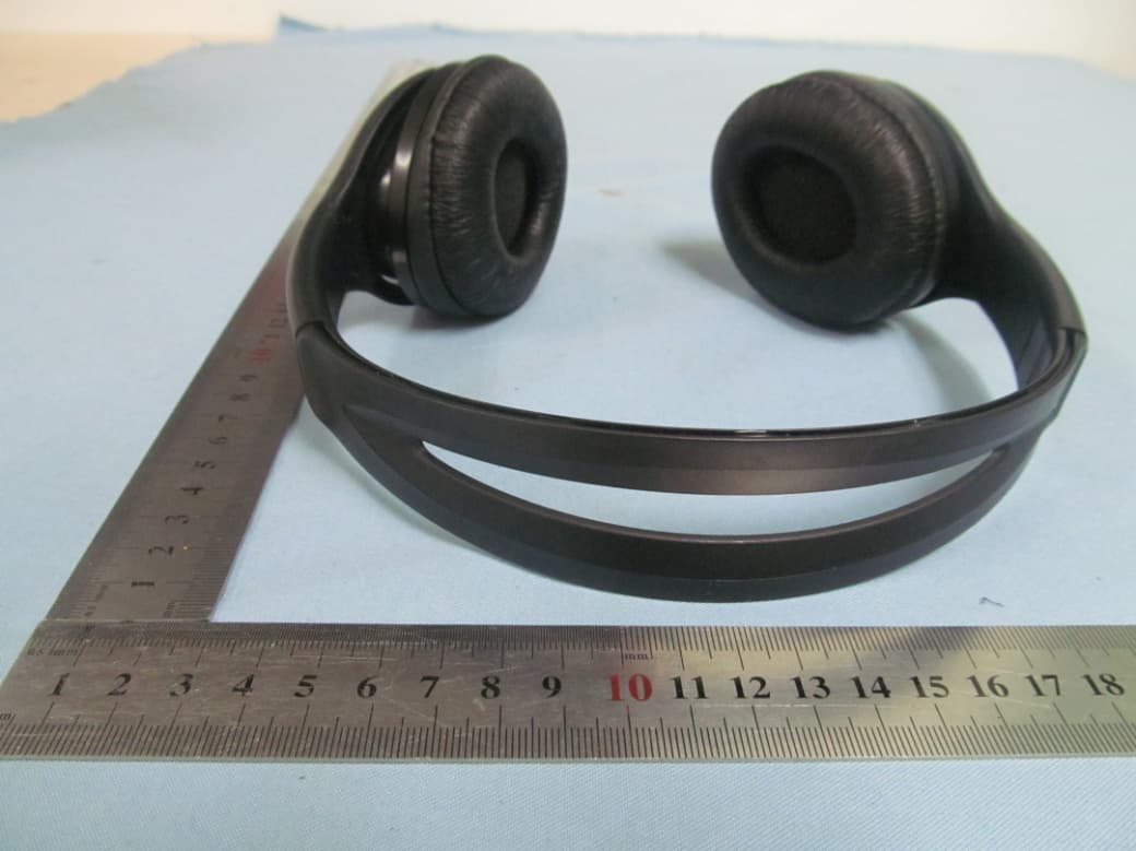 Bluetooth Headset - FCC ID UHBSX-907 - Shenzhen Shuaixian Electronic Equipment Co., Ltd.