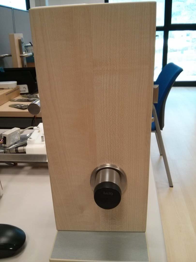 GEO Cylinder- RFID Electronic Cylinder Lock - FCC ID UKCG90 - Salto Systems S.L