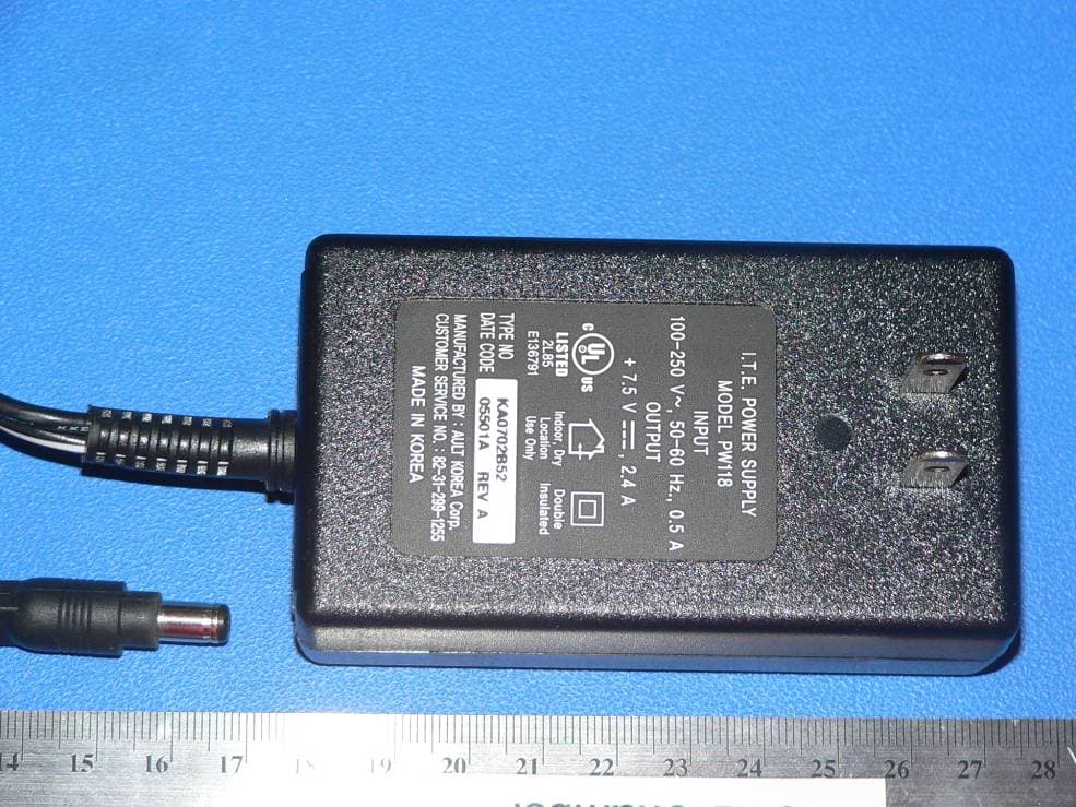Cellular Phone Repeater - FCC ID UM8CV800 - Telecom Technologies (USA) LLC