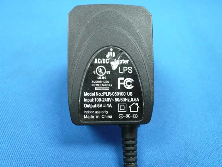 Digital Wireless Stereo Headphones - FCC ID UZZRFWHP01TX - Beautiful Enterprise Co., Ltd.