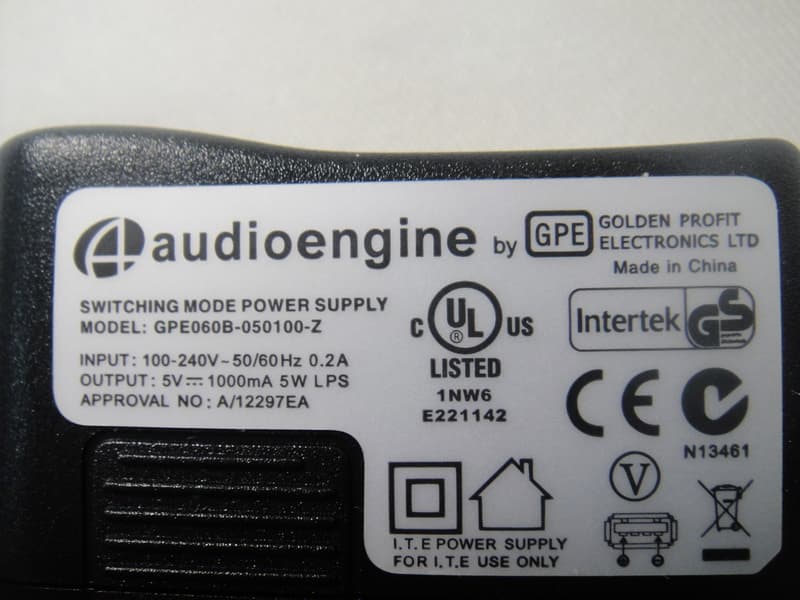 WIRELESS AUDIO SENDER - FCC ID UZZW3TRANSMITTER - Beautiful Enterprise Co., Ltd.
