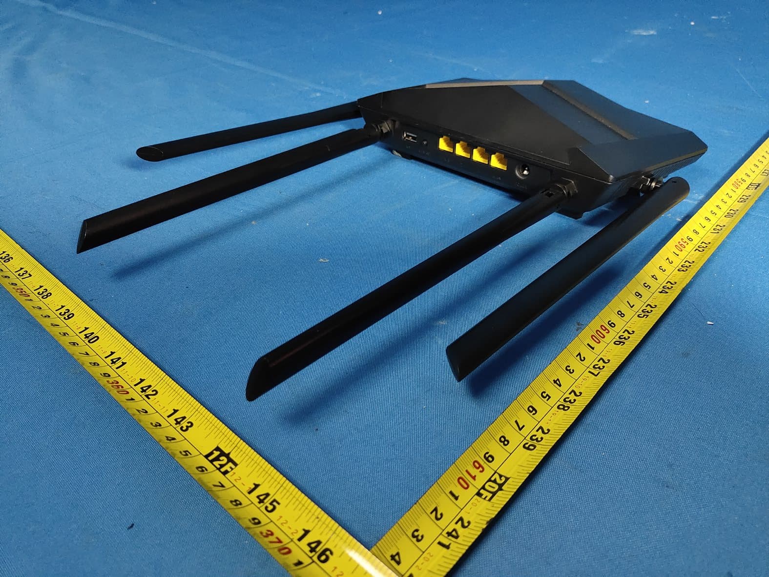 AC1200 MU-MIMO Dual Band Gigabit WiFi Router - FCC ID V7TAC10UV2 - SHENZHEN TENDA TECHNOLOGY CO., LTD.