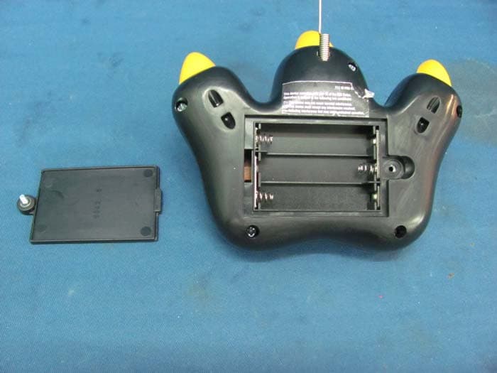 Monster CrushasaurusTM - FCC ID V9Q-37026F27 - Toy State International Ltd.