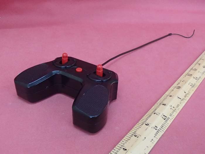 Top Secret R/C - FCC ID V9Q-62070F27 - Toy State International Ltd.