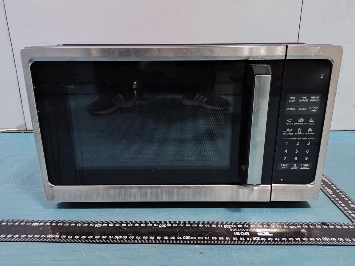 Microwave Oven - FCC ID VG8XM9P02YYP - Guangdong Midea Kitchen Appliances Manufacturing Co.,Ltd
