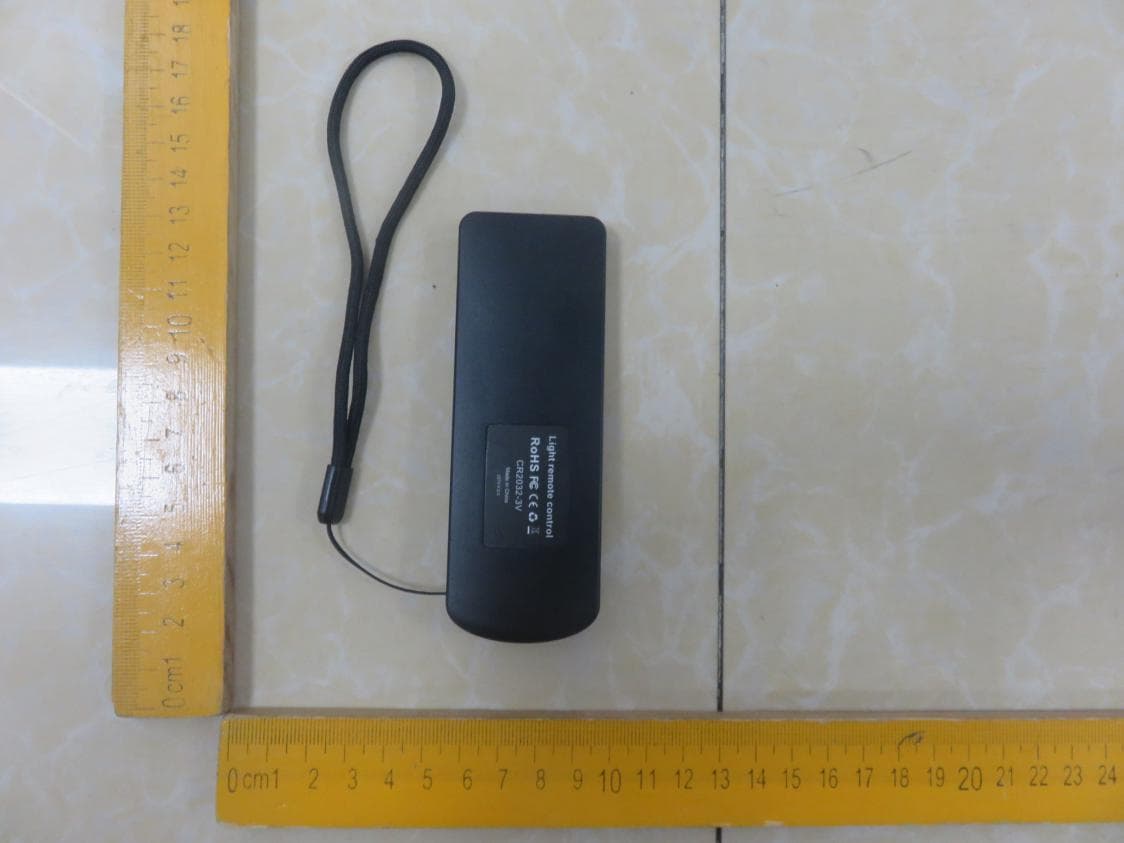 Photographic light - FCC ID X5S-C220 - Pixel Enterprise Limited