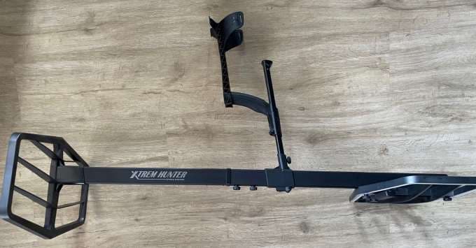 Device for metal detecting in hobby use - FCC ID XFJXTR115 - XPLORER