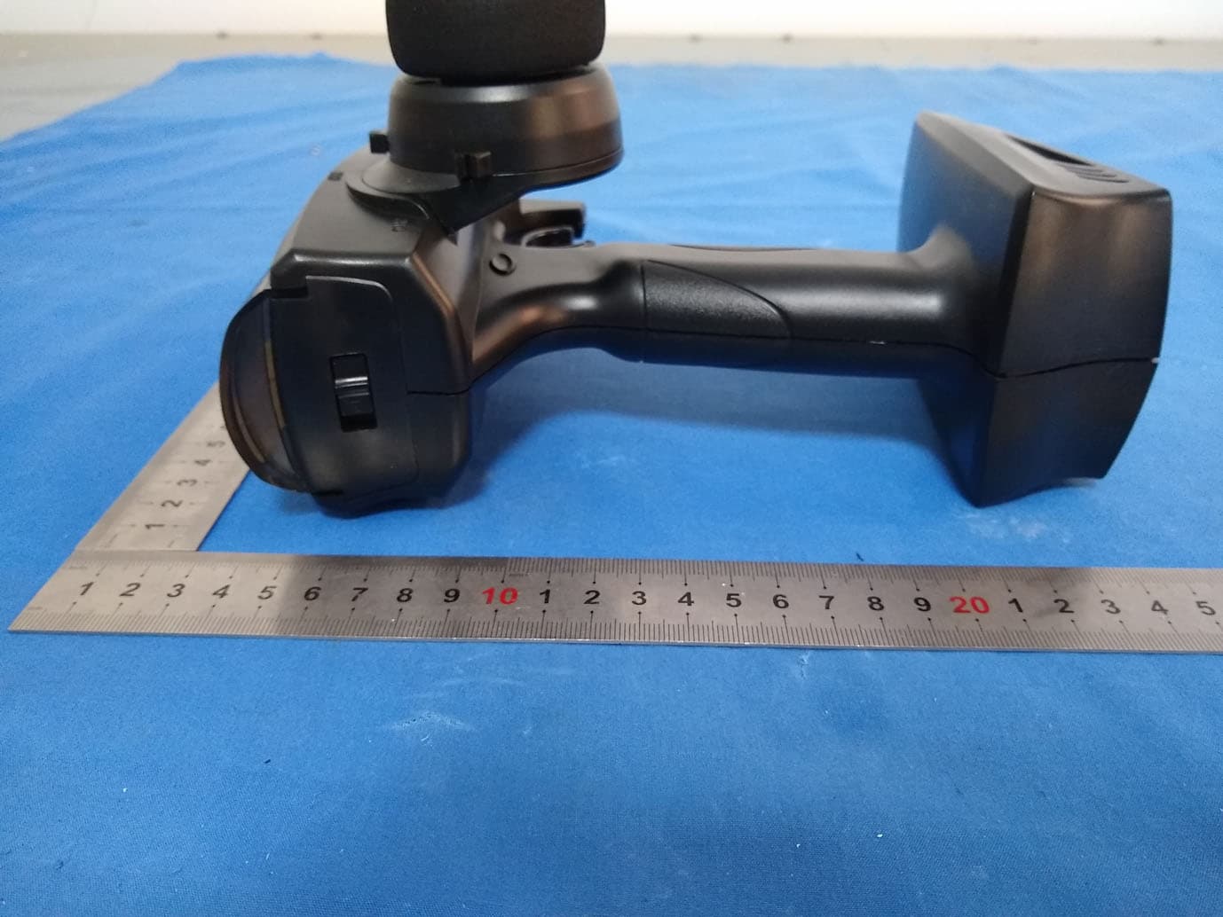 3CH 2.4GHZ FHSS RADIO CONTROL SYSTEM - FCC ID XJ6MT-303-2 - SHANGHAI MERIT TECHNOLOGY CORP.