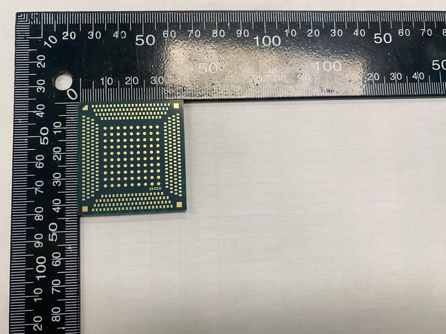 5G Sub-6 GHz LGA Module - FCC ID XMR2023RG500LNA - Quectel Wireless Solutions Company Limited