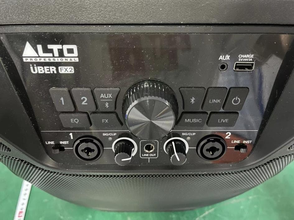 BATTERY-POWERED PERFORMANCE PA WITH DIGITAL EFFECTS - FCC ID Y4O-TXP12 - INMUSIC BRANDS INC