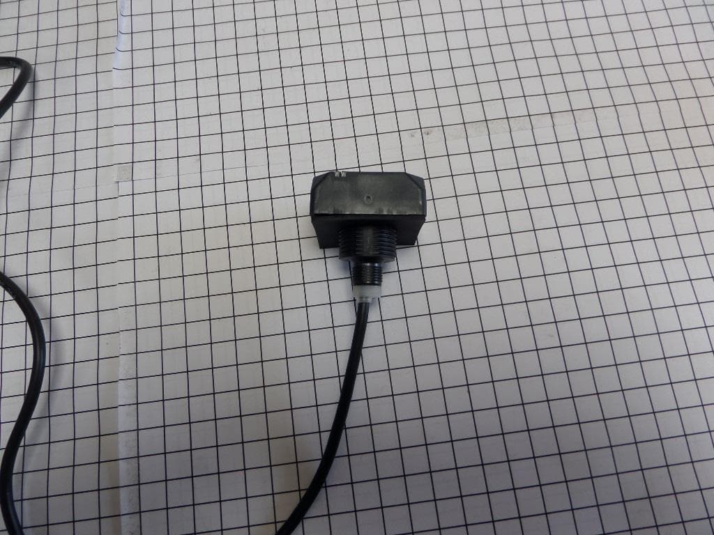 Ositrack RFID compact stations (ref ZB5SKR0...) is a range of short range devices with integrated antenna, operating with a carrier frequency of 13.56 MHz and designed for mounting through a 022 hole. - FCC ID Y7HZB5SK - Schneider Electric Industries France L'Isle d'Espagnac