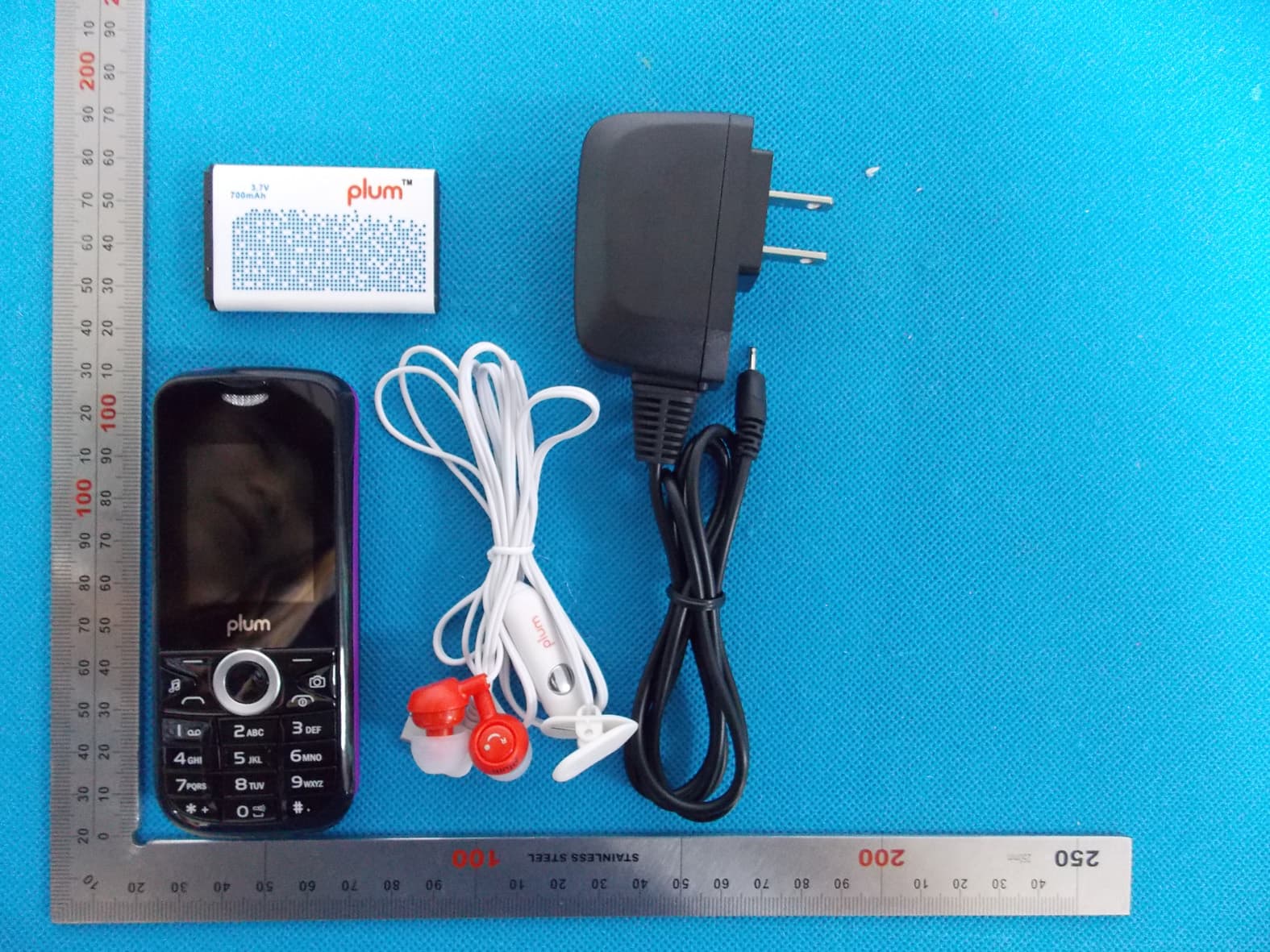 Mobile Phone - FCC ID Y7WPLUMTWEEK - CLC Hong Kong Limited