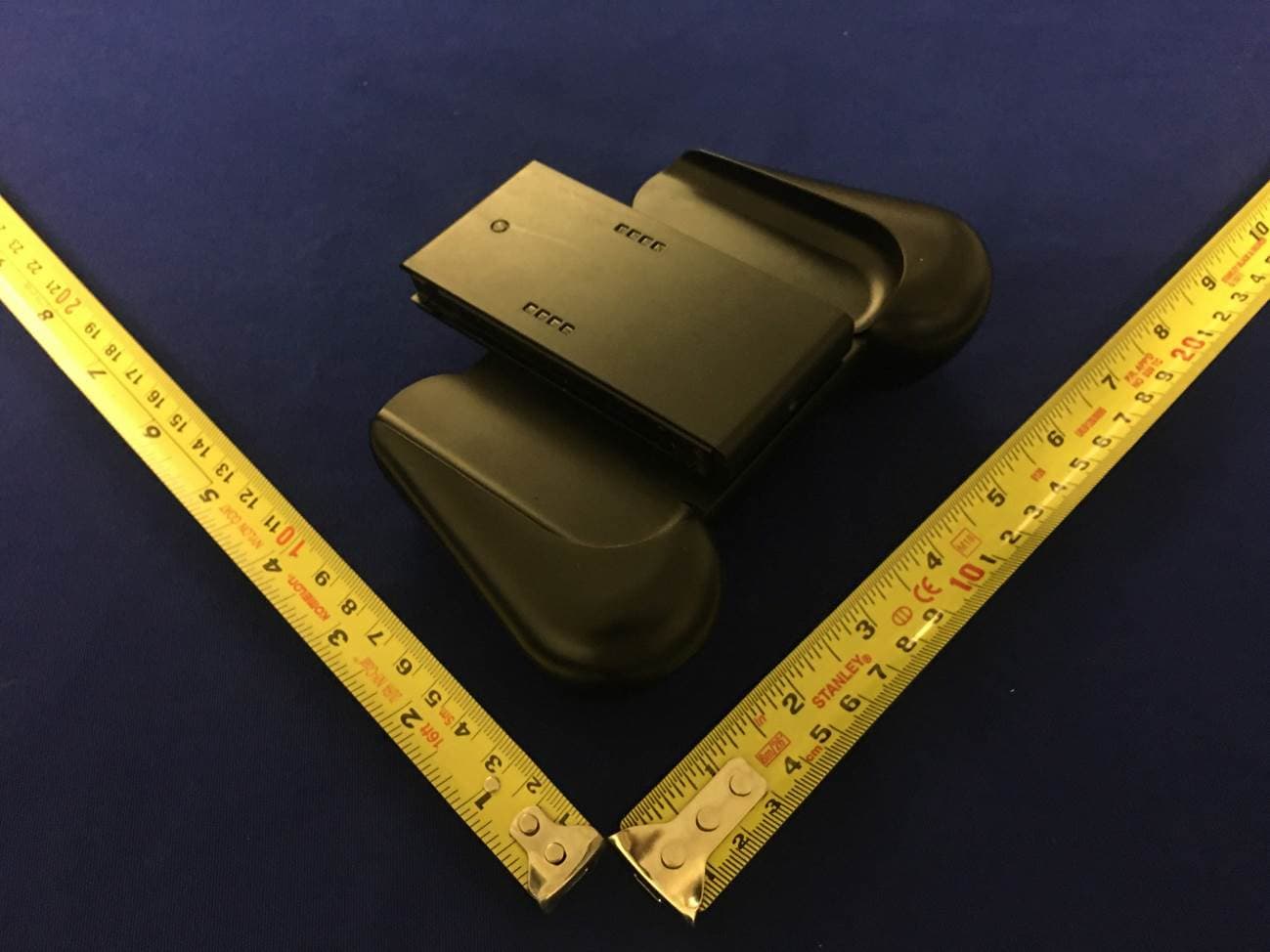 Wireless Charging Grip - FCC ID YESWCG91501 - Powercast Corporation