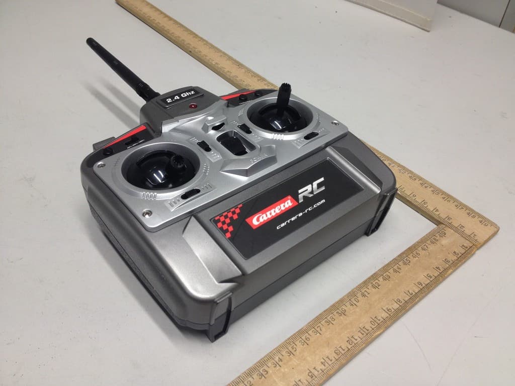 Radio Control Toy Transmitter (2.4GHz) - FCC ID YFA401011 - Carrera Toys GmbH