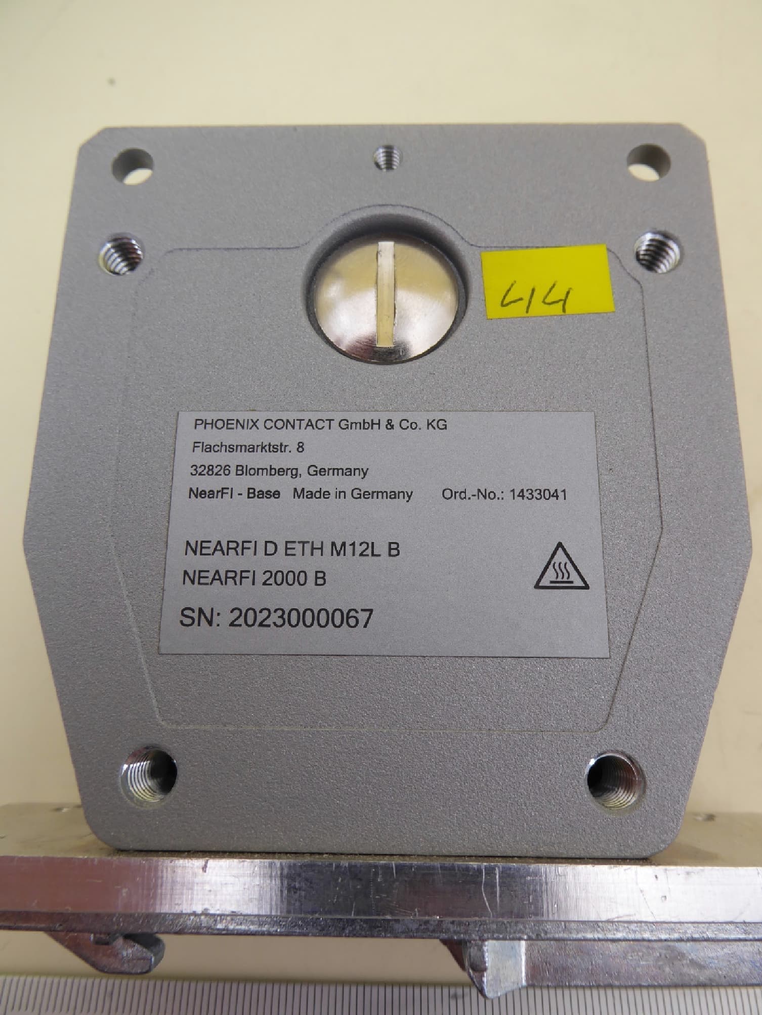 Ultra Short Range Communication Device (USRD) - FCC ID YG32000B - Phoenix Contact GmbH & Co. KG