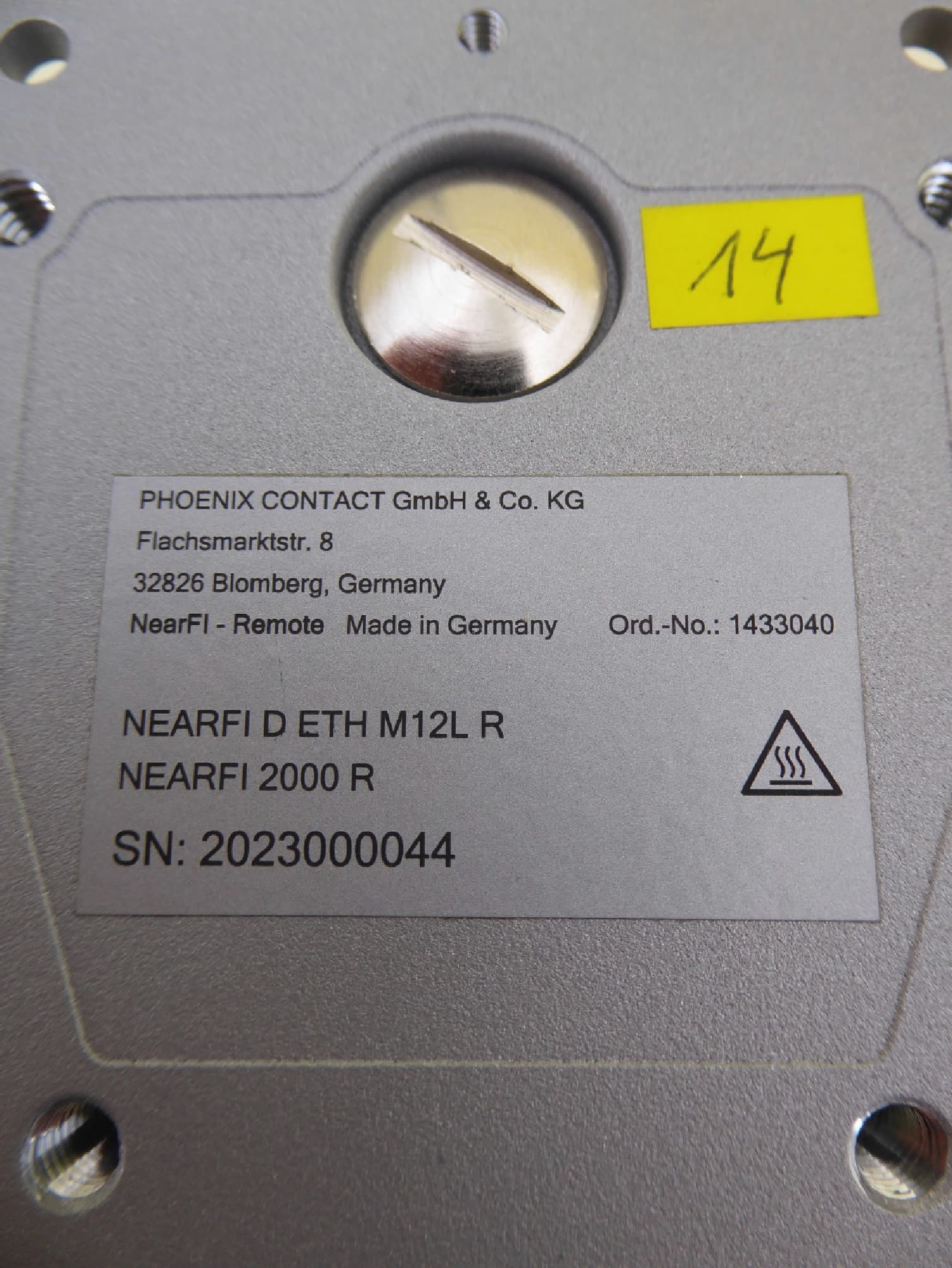 Ultra Short Range Communication Device (USRD) - FCC ID YG32000R - Phoenix Contact GmbH & Co. KG