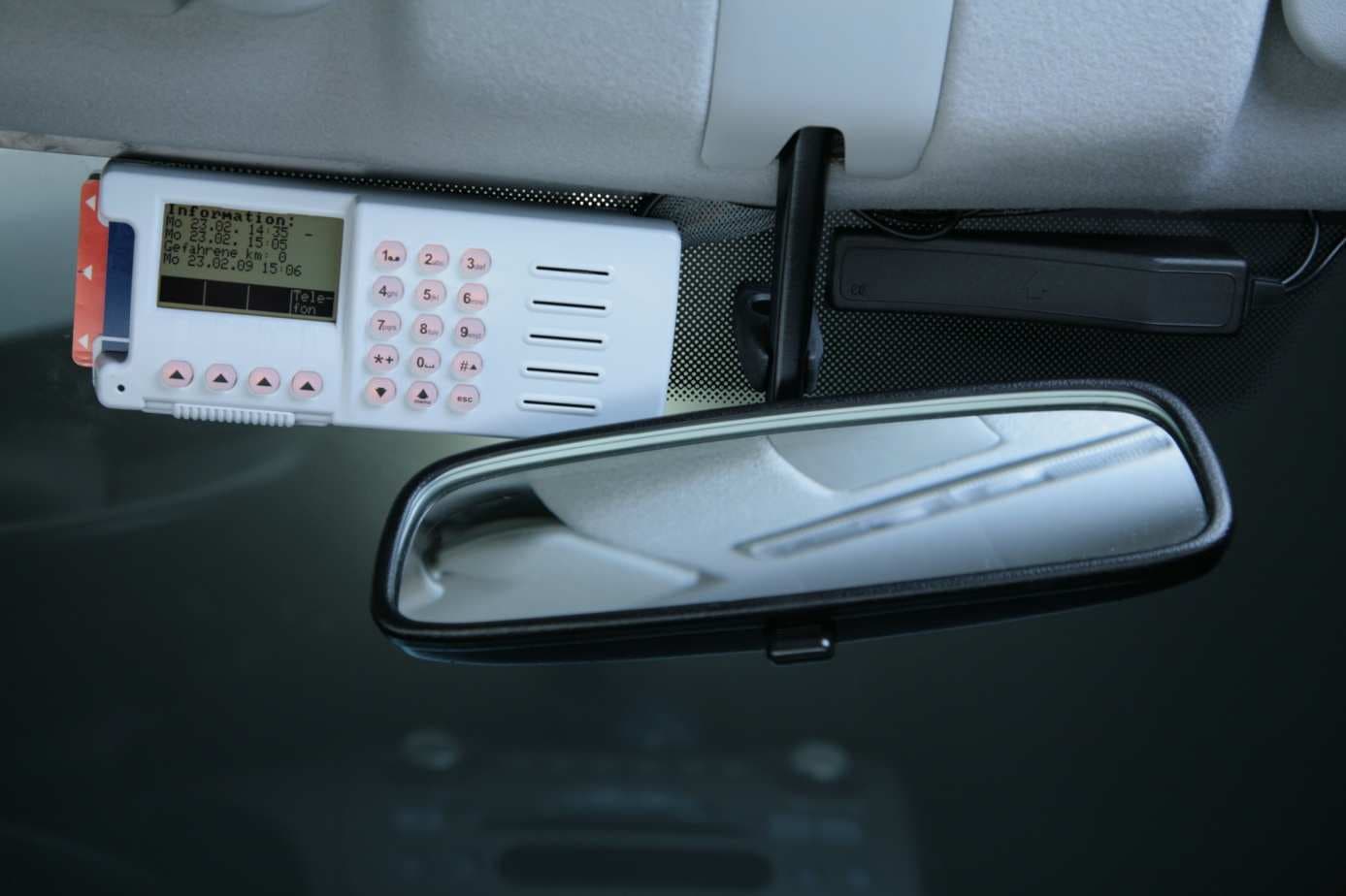 On board system for CarSharing and Fleet Management - FCC ID YOBCBOXMICRO6XX - Convadis AG