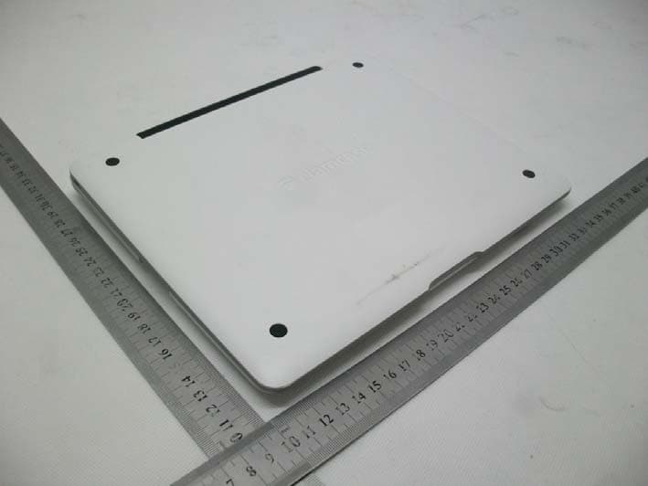 iPad Accessory with KB and BT Radio - FCC ID YUG-C31001 - CLAMCASE, LLC