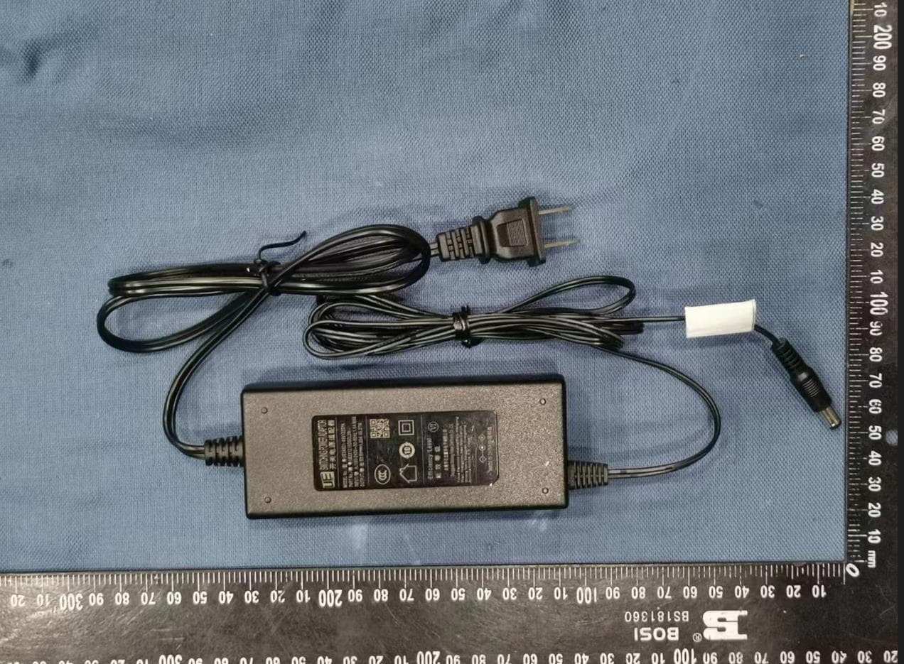 5-port Unmanaged Gigabit POE+ Switch - FCC ID YZZGWN7700P - Grandstream Networks, Inc.