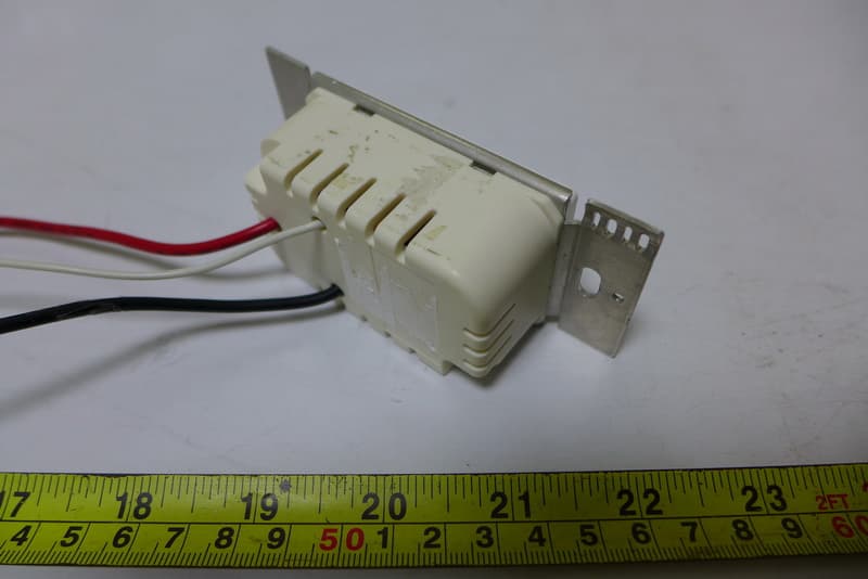 Touch Switch - FCC ID Z5N-7AM13 - LOONG YEE Industry CO., LTD.