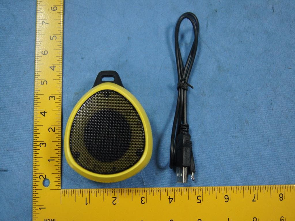 Bluetooth Portable Speaker with Handle - FCC ID Z5YNS-SPBT02 - Compupal Group Corporation
