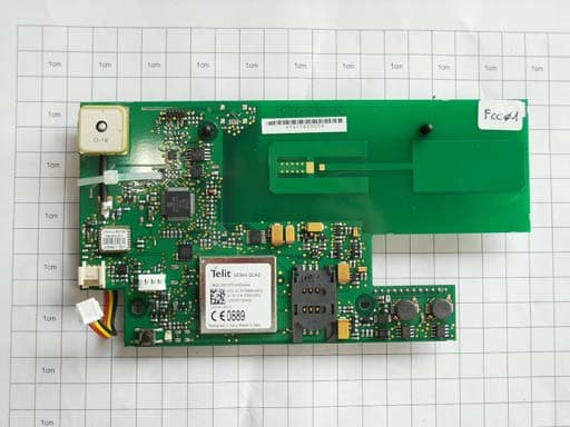 ELECTRONIC CARD FOR ROBOTIC LAWN MOWER WITH GSM MODULE - FCC ID ZAS-GPSMODULE - HUSQVARNA AB