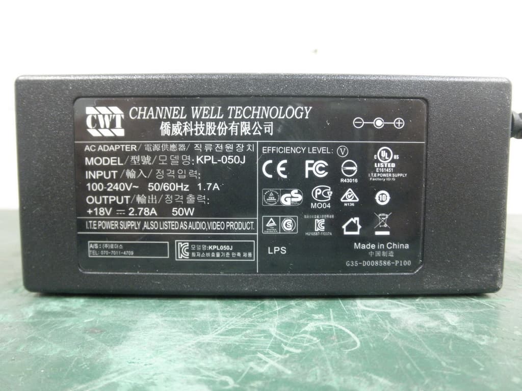Robot Cleaner - FCC ID ZBTMR6550 - Moneual Inc.