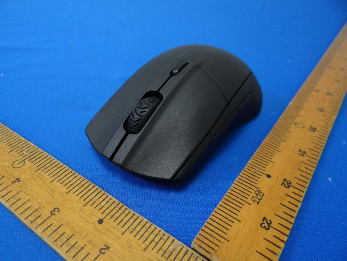 Mouse - FCC ID ZHK-M00022 - SteelSeries ApS