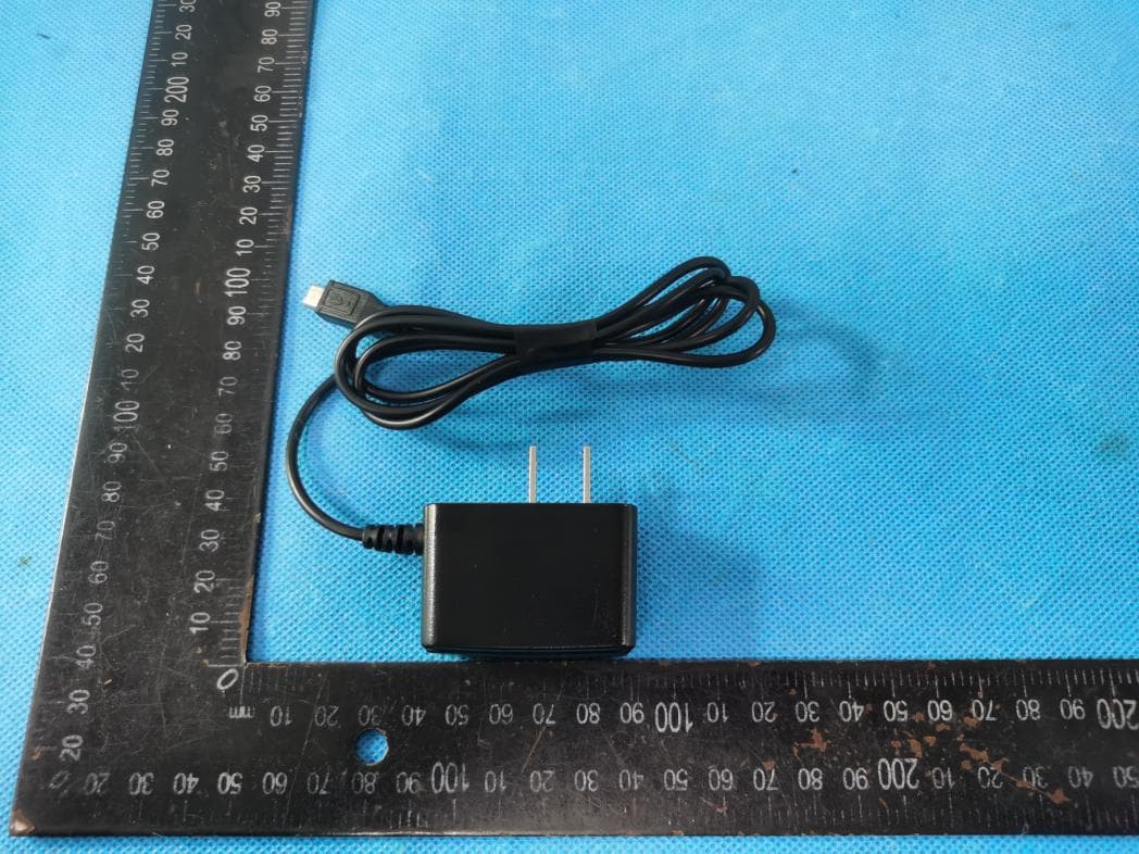 Mobile Phone - FCC ID ZSW-10-045 - b mobile HK Limited