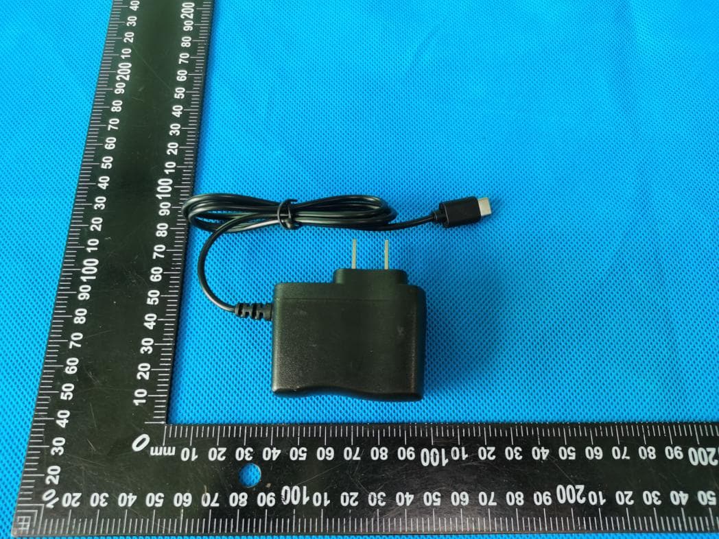 Mobile Phone - FCC ID ZSW-10-049 - b mobile HK Limited