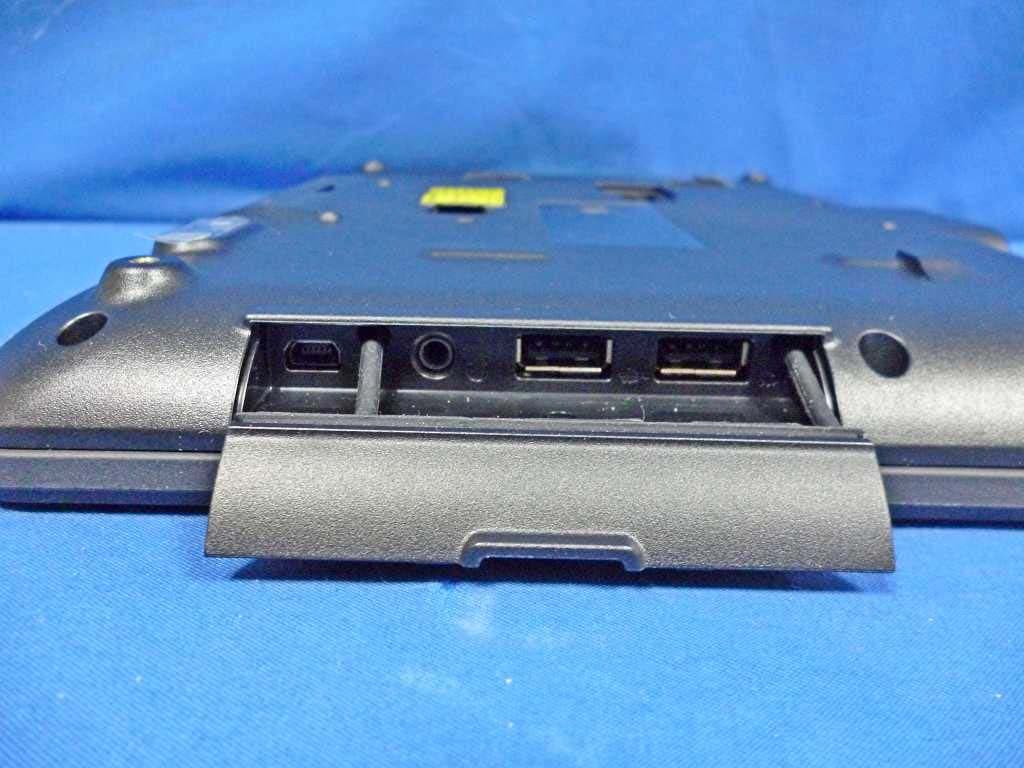 TABLET PC - FCC ID ZWMT10C - Ubiqconn Technology, Inc.
