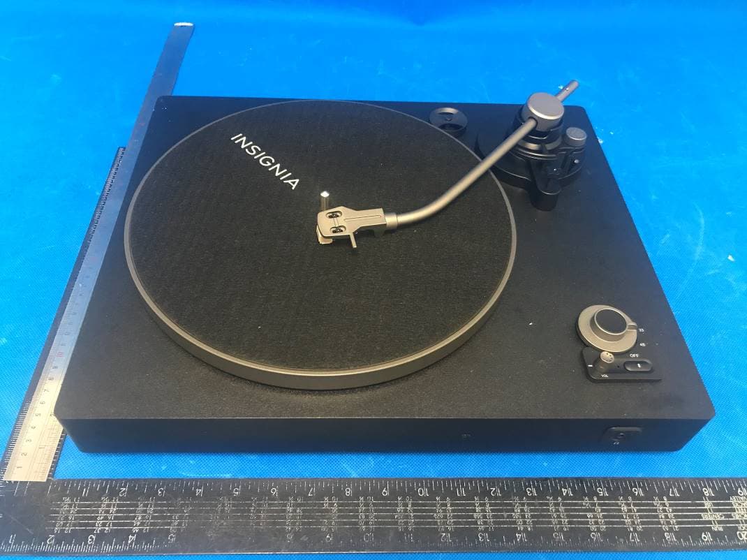 Bluetooth Stereo Turntable - FCC ID ZXNLEETACEE500 - Guangdong Leetac Electronics Technology Co.,Ltd.