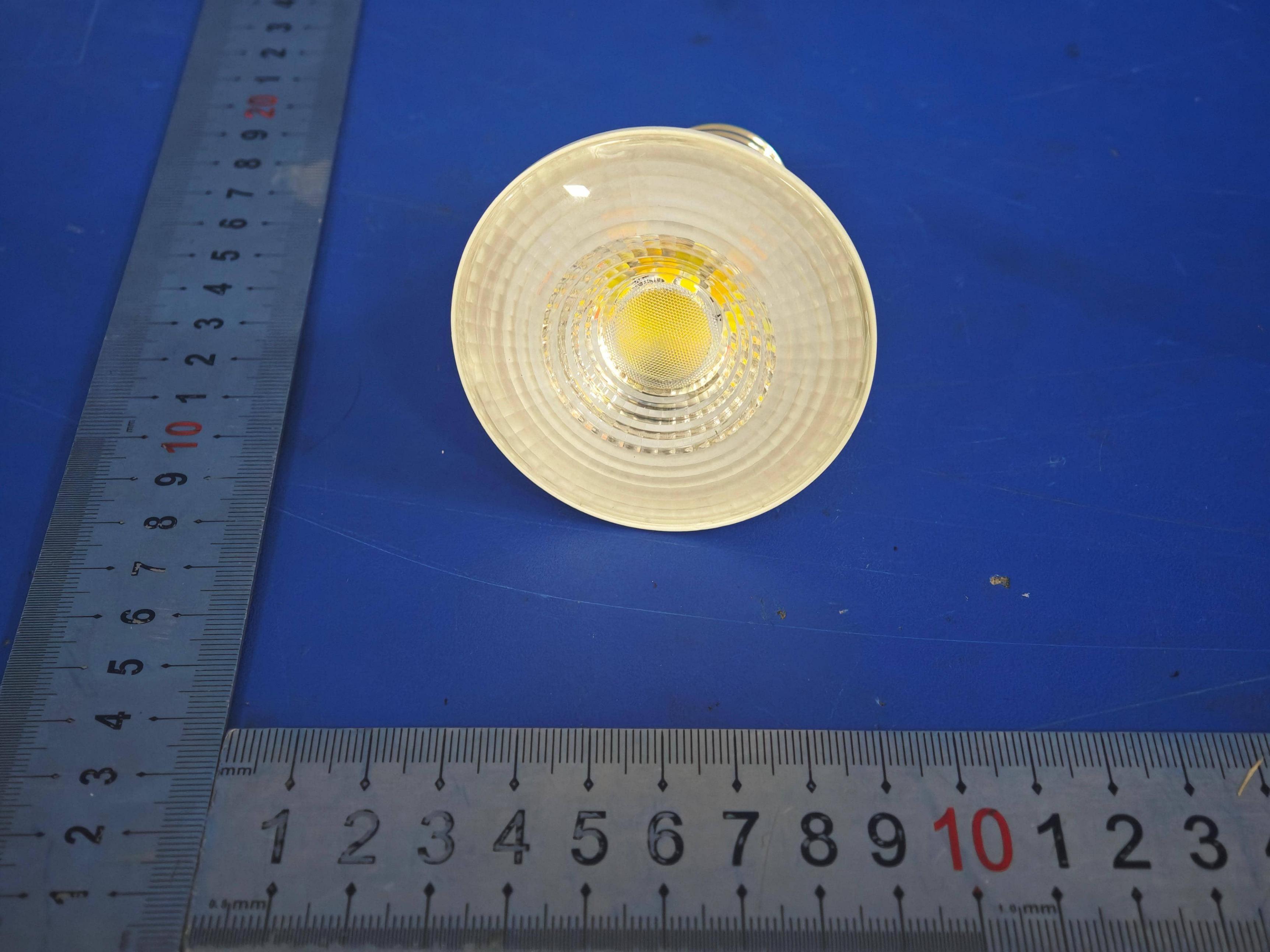 Product image for 2AVJP-PAR20WIFRGBCW