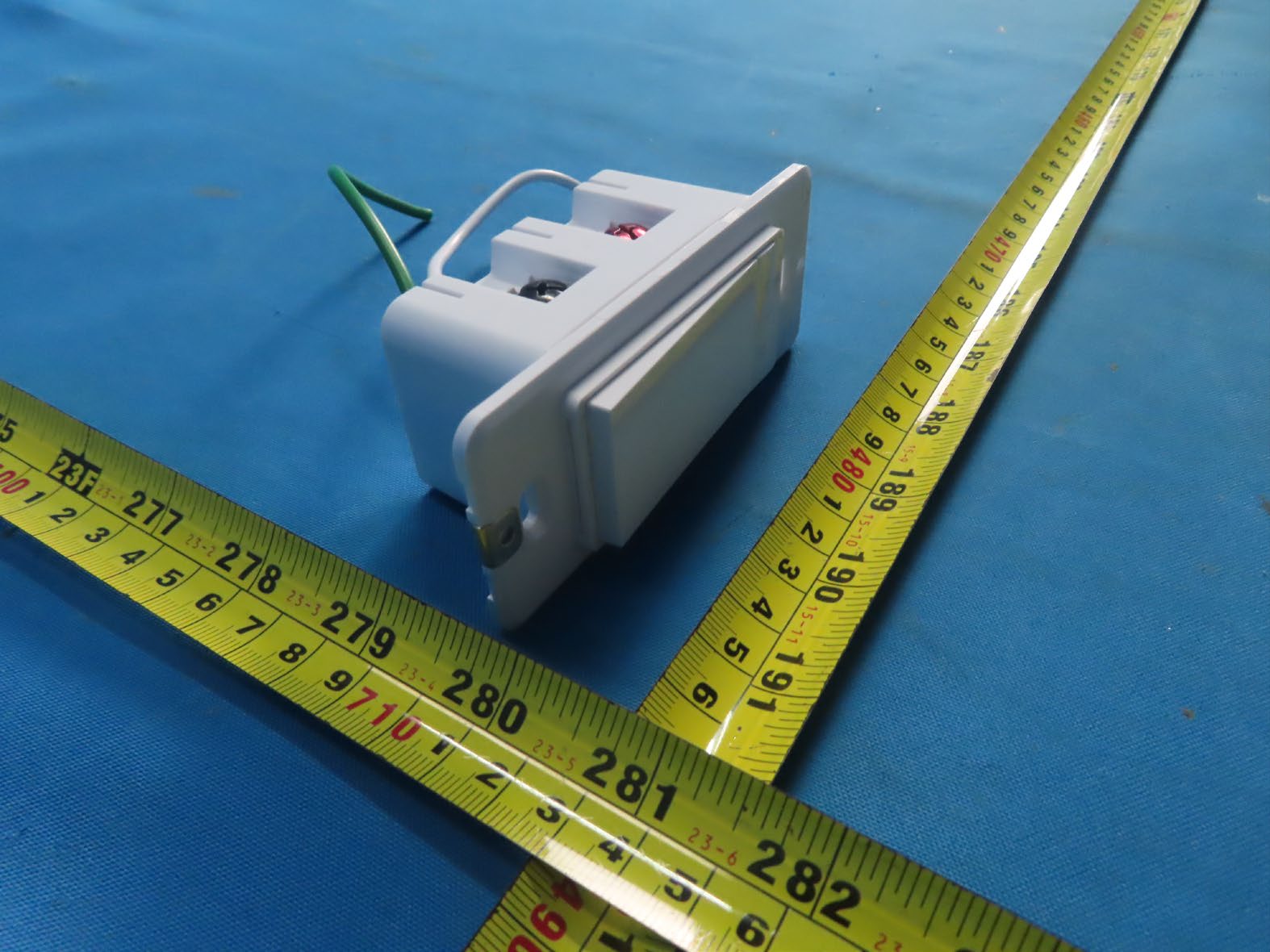 Product image for 2AXJ4KS220