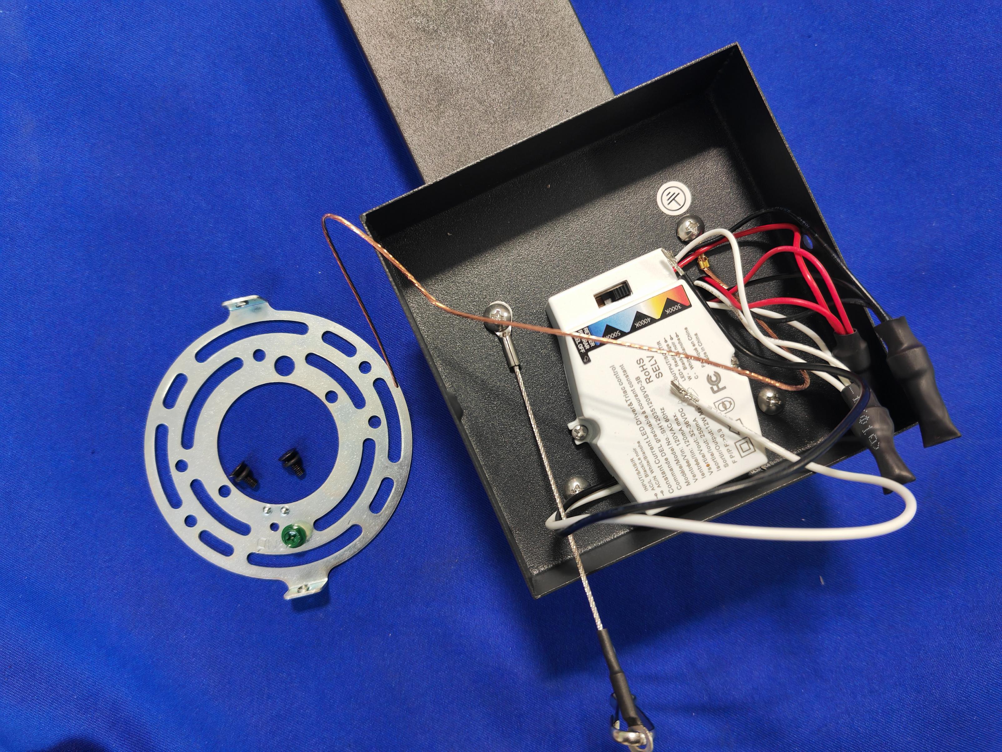 Product image for 2AYFPOUT-PI