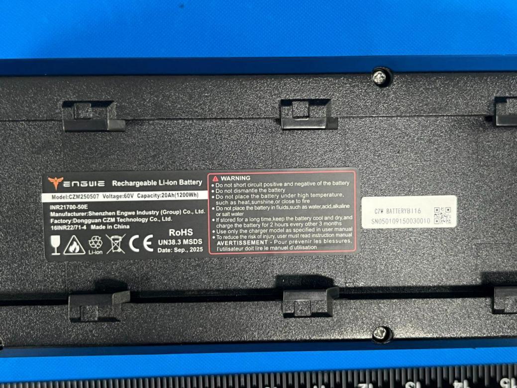 Product image for 2BU5R-M2030DB
