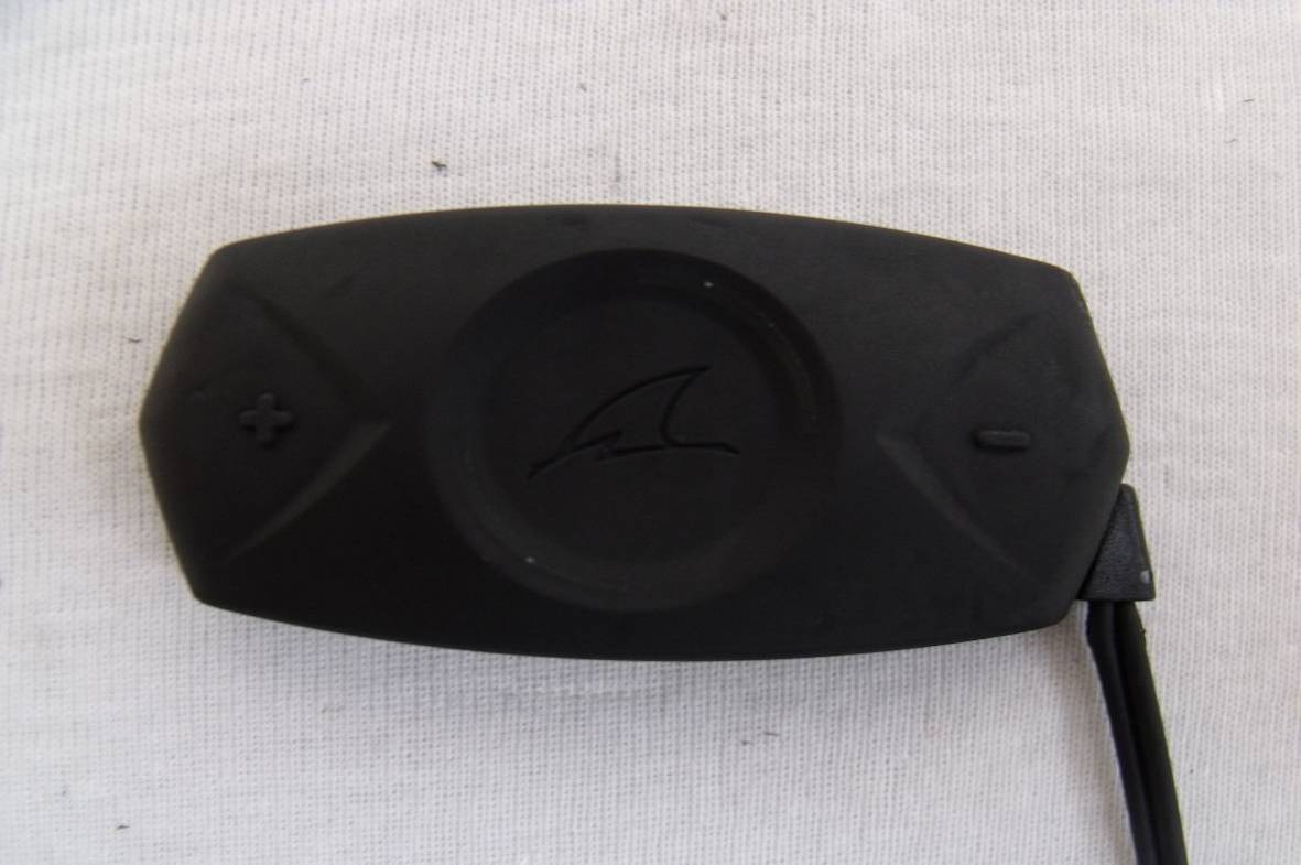 Product image for QVNBTSHARK