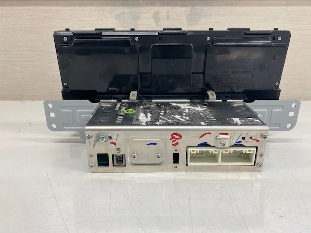 Product image for TQ8-ACB11SXMG