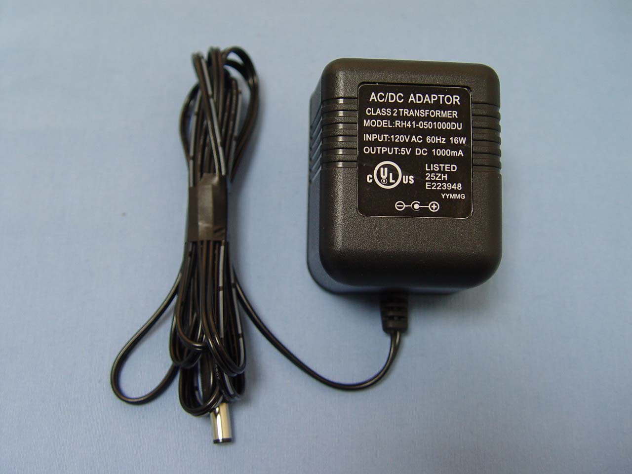 Product image for UM9SKWHP28G
