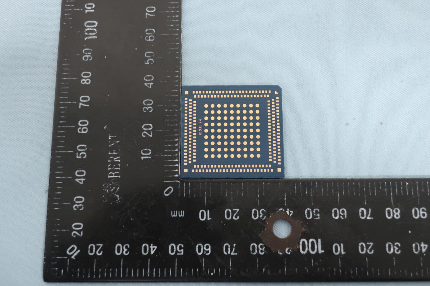 Product image for XMR202002EG18NA