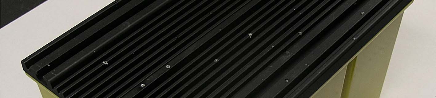 Product image for YUU-SLAU279MR